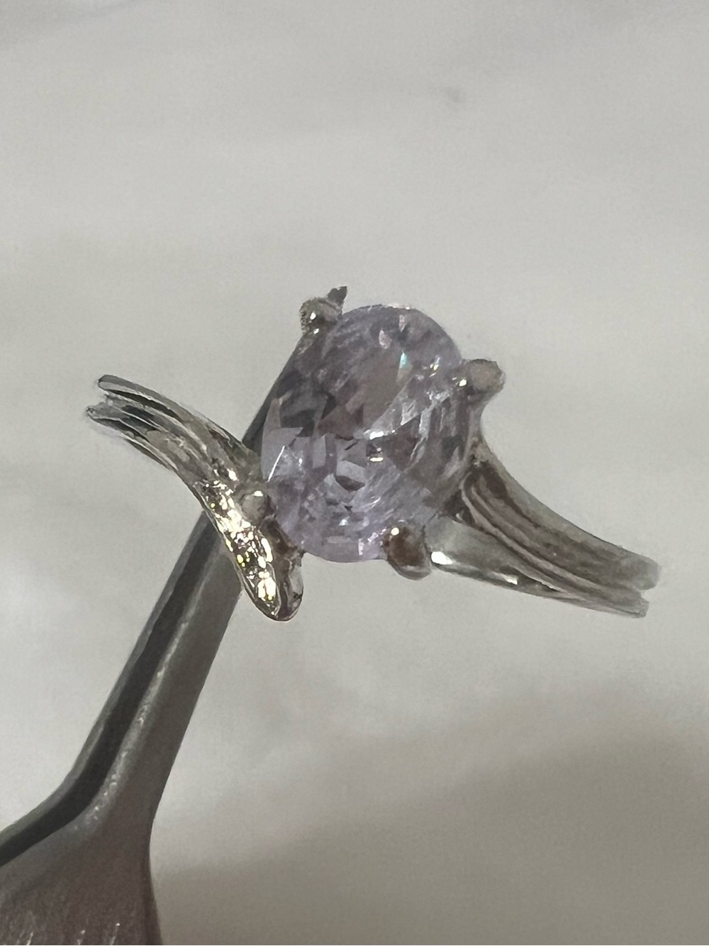 Rhodium Plated Oval Lavender CZ Solitaire Statement Ring ✨